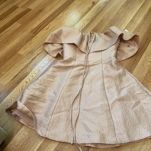 Keepsake / Magonila Peach jacquard Halter ruffle  Mini Dress small S - Picture 4 of 6